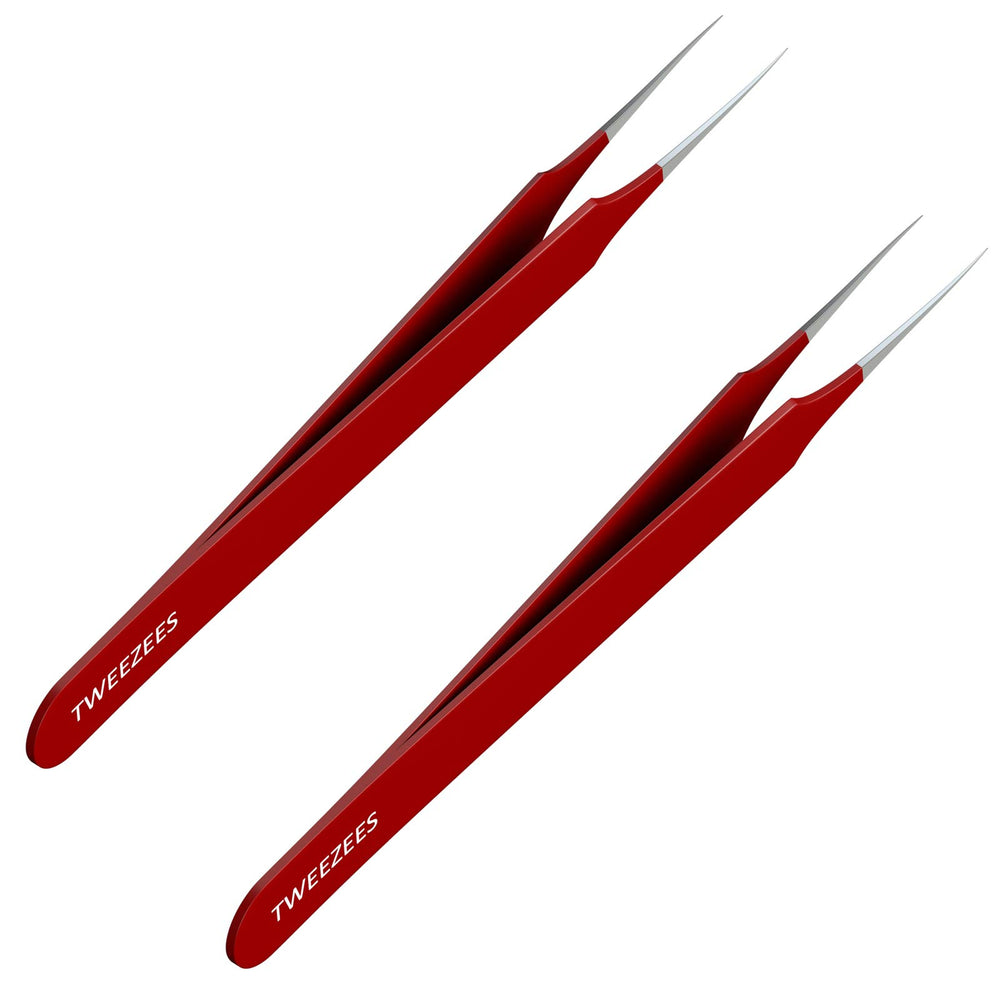 Tweezees first-aid ready tweezers suitable for quick splinter removal.