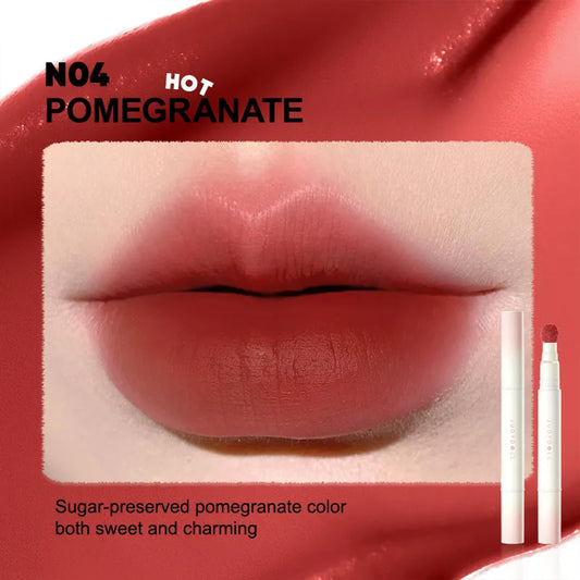 Ueuiu Cushion Lip Powder Cream applies smoothly for a hydrated finish.