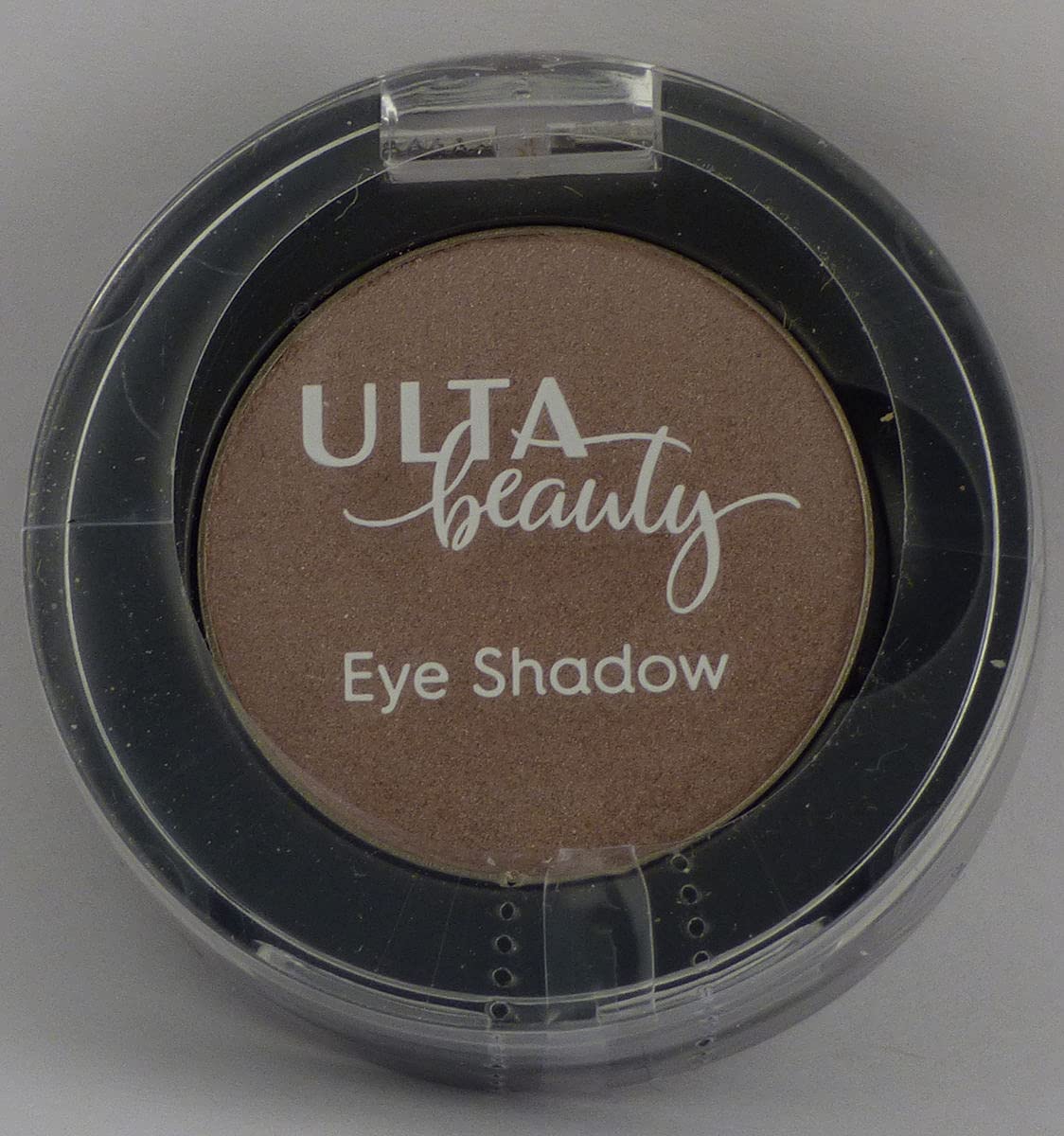 Ulta Beauty Pin-Up Girl shimmer eyeshadow delivers radiant day-to-night glow.