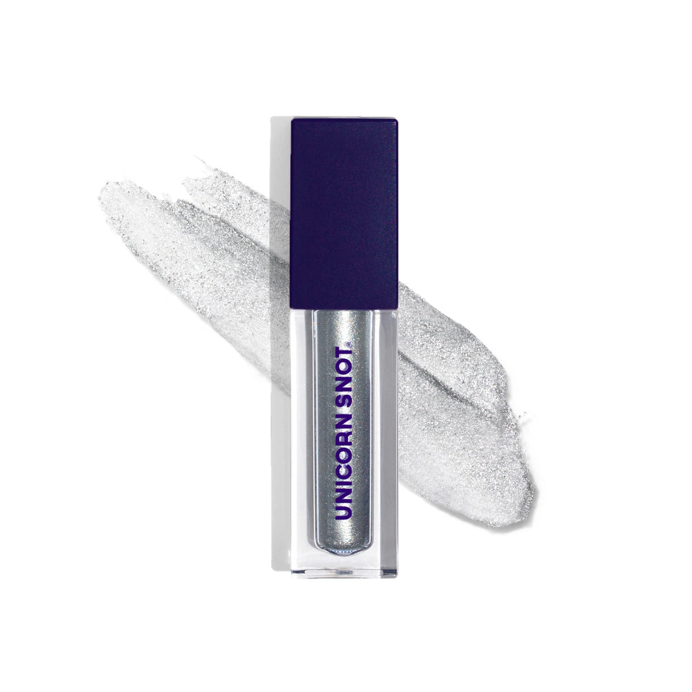 UNICORN SNOT Eyelighter eyelid glow swipe delivers radiant, long-wearing shimmer.
