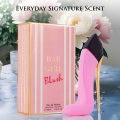 Heart notes of peony and ylang-ylang add floral depth