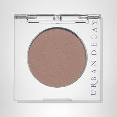 URBAN DECAY 24/7 Eyeshadow Tease daily look idea using cool taupe matte shade