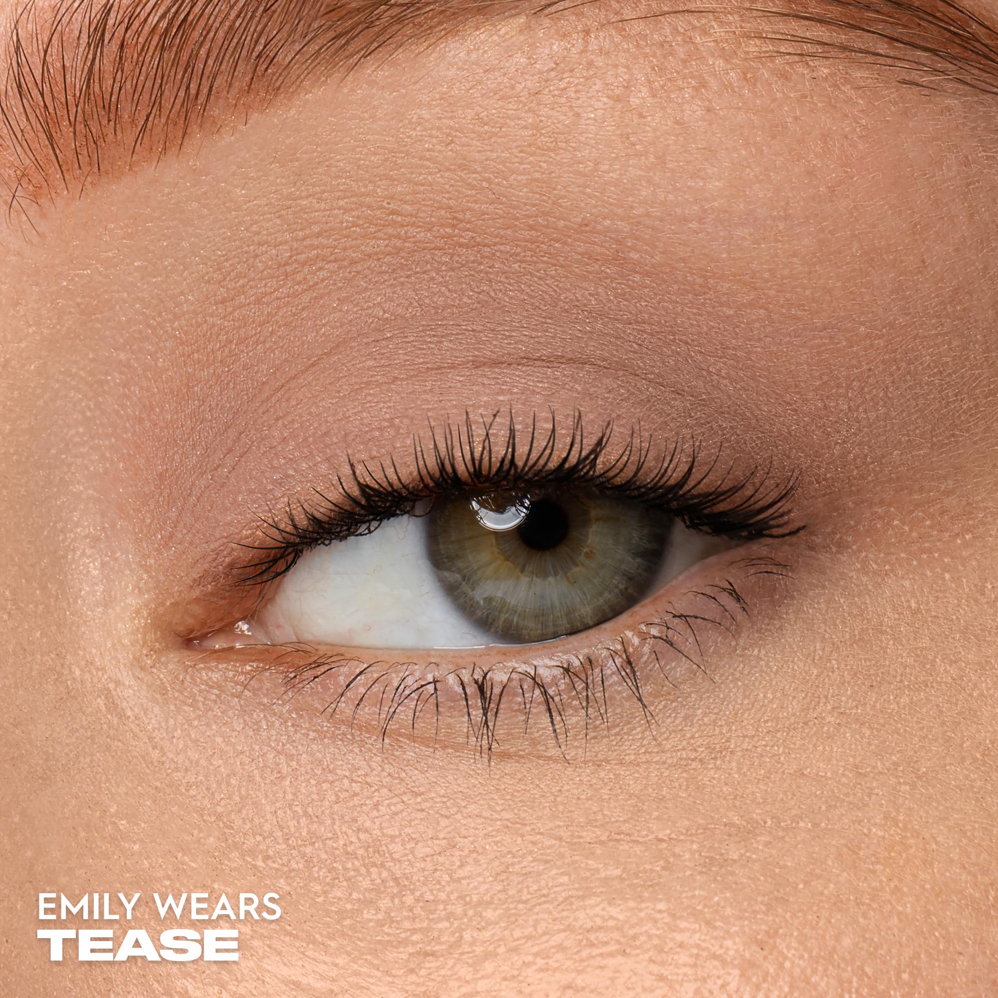 URBAN DECAY 24/7 Eyeshadow Tease swatch on skin demonstrates long-wearing color