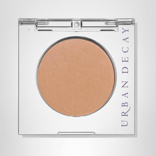 Urban Decay 24/7 Eyeshadow Single damp-application swatch delivers vibrant long-lasting color.