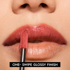 URBAN DECAY Vice Lip Bond shake-activation before applying the gloss.