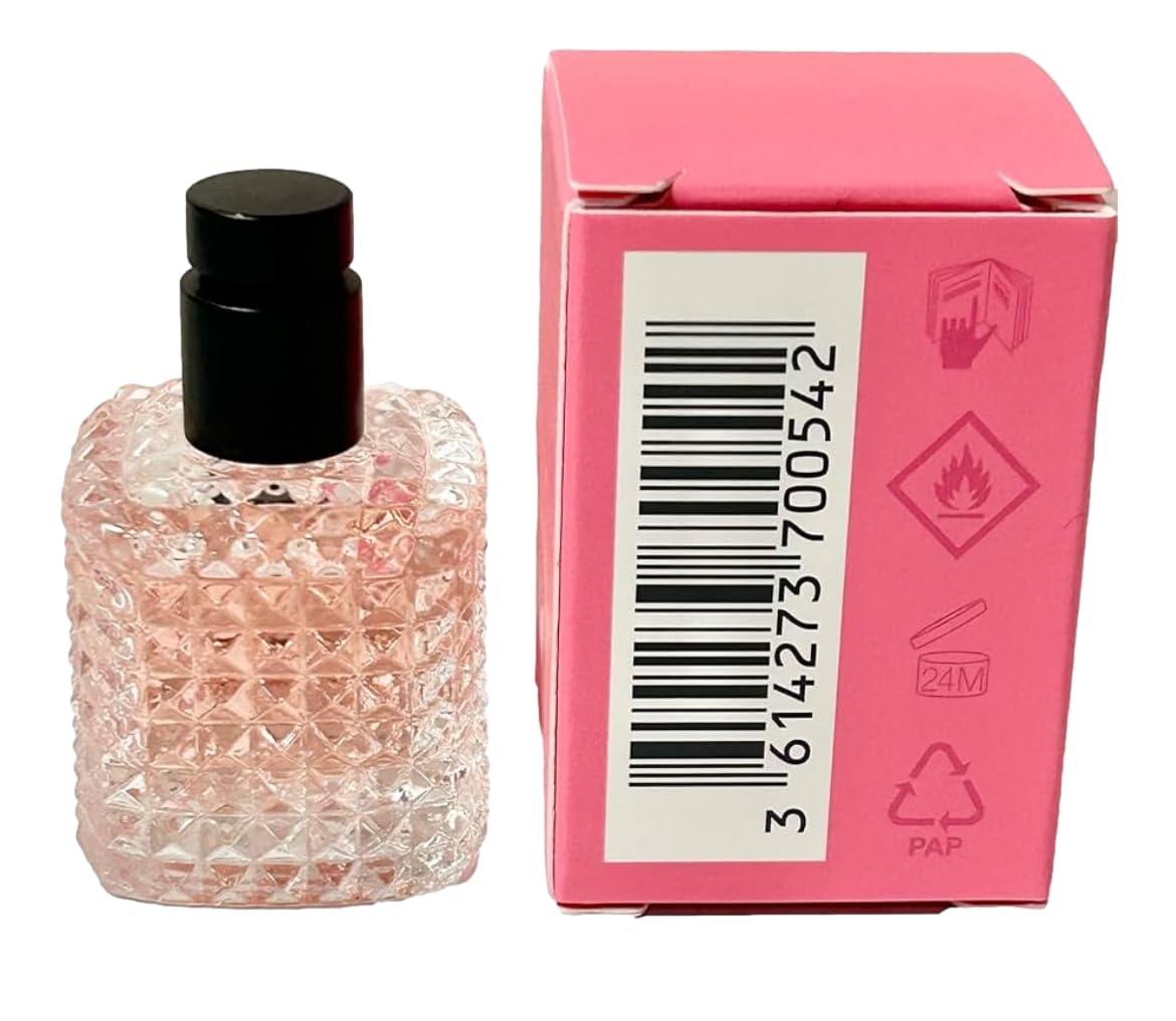 Valentino Born In Roma EDP label detail with authentic branding.