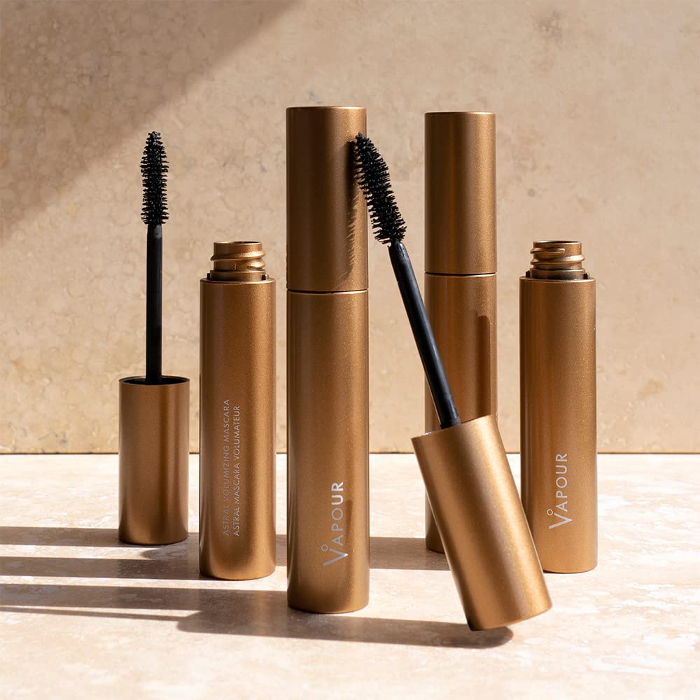 VAPOUR Astral Mascara applied on lashes shows dramatic volume with smooth clump-free finish.
