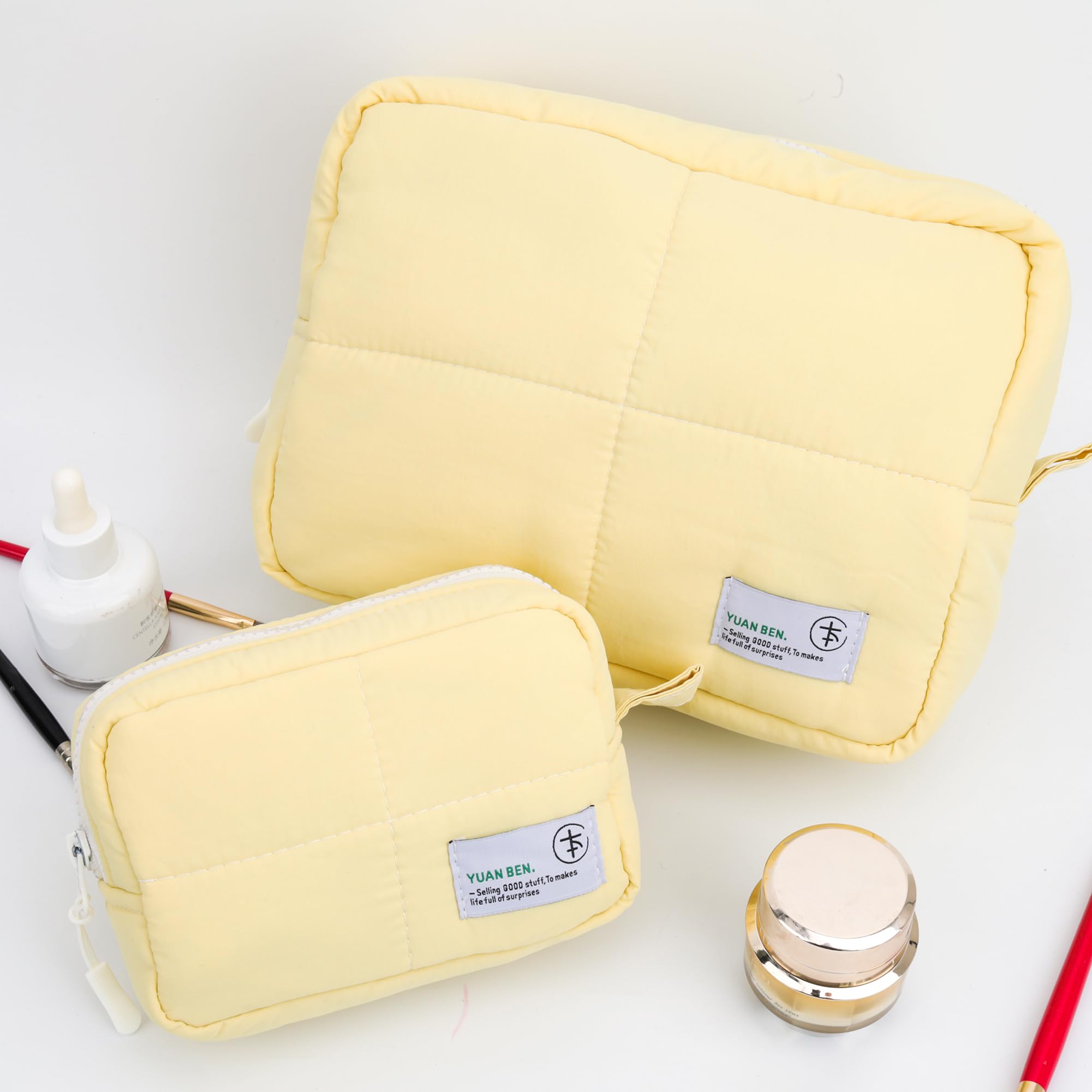 Veki Puffy bag with durable hardware puller for everyday use.