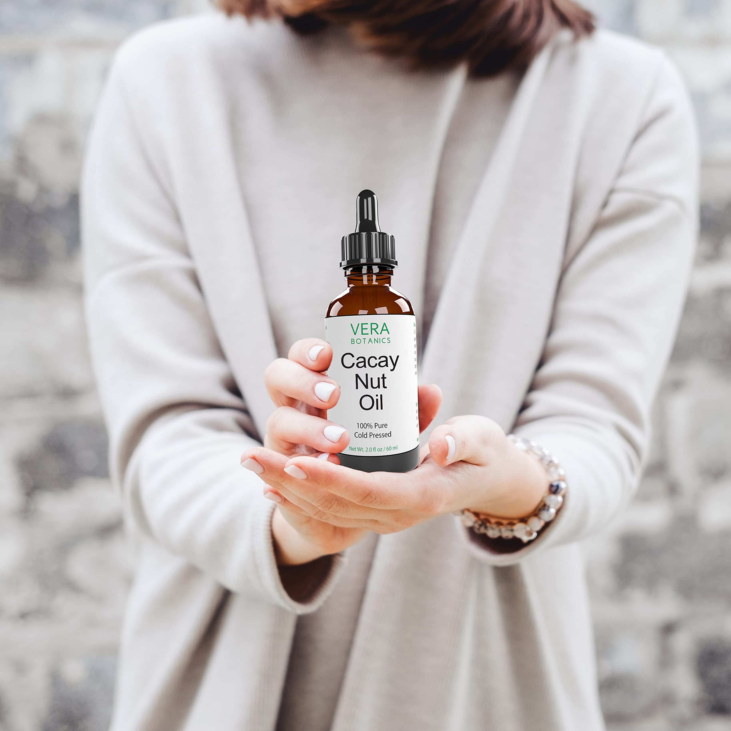 Relaxing massage using Vera Botanics Cacay Nut Oil.