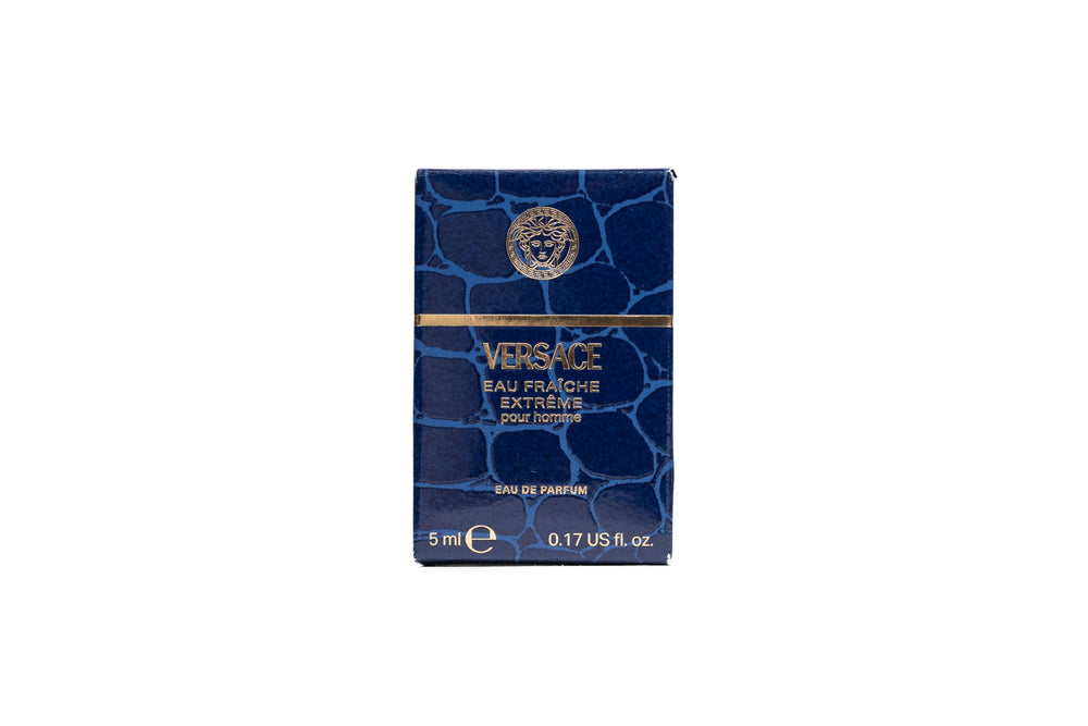 Versace Eau Fraiche Extreme packaging box, sleek and gift-ready for stylish men.
