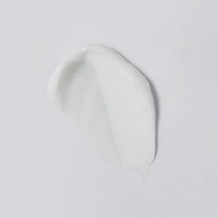 Versed Skin Soak being applied with a smooth, non-greasy feel