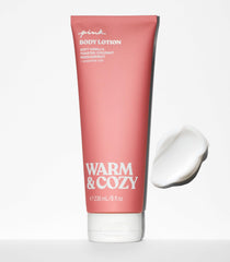 PINK Warm & Cozy vanilla note close-up for comforting hydration.