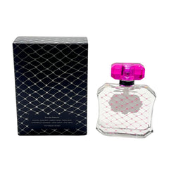 Victoria's Secret Tease Heartbreaker spray application for wrists or pulse points, lasting aroma.