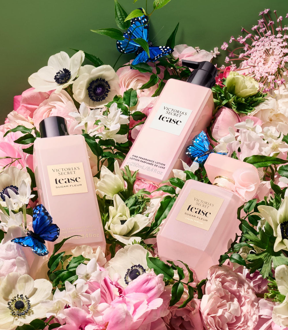 Victoria's Secret Tease Sugar Fleur packaging display shows gift-ready presentation.