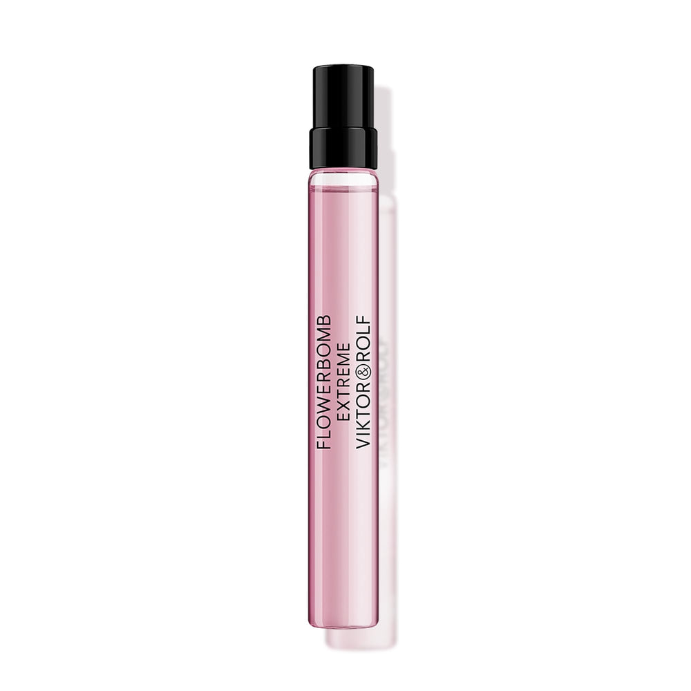 Viktor&Rolf Flowerbomb Extreme bottle front for bold evening wear.