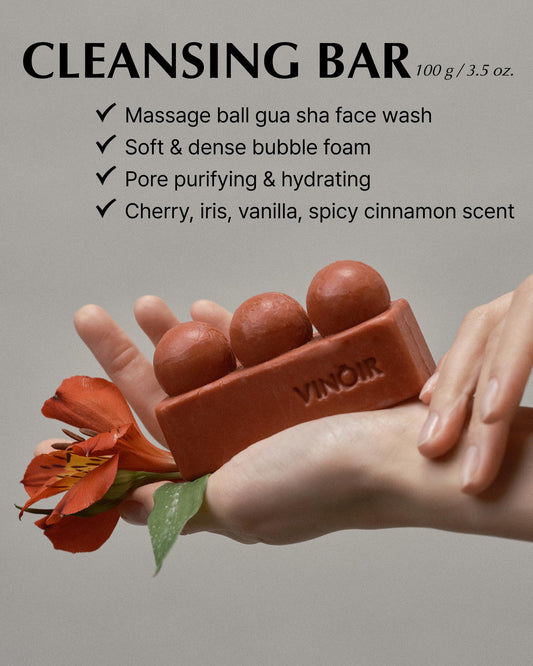 VINOIR Decanting Bar rich foam demonstrates spa-like cleansing at home.