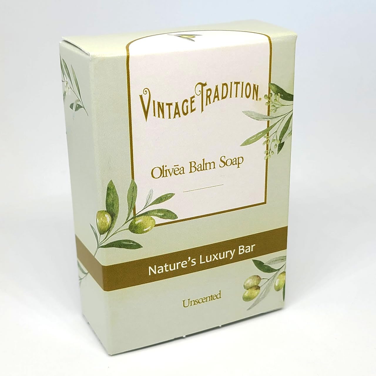 Vintage Tradition creamy-lather close-up demonstrates gentle cleansing with natural ingredients.