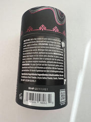 Viori dry shampoo powder leaves a matte finish with no visible residue.