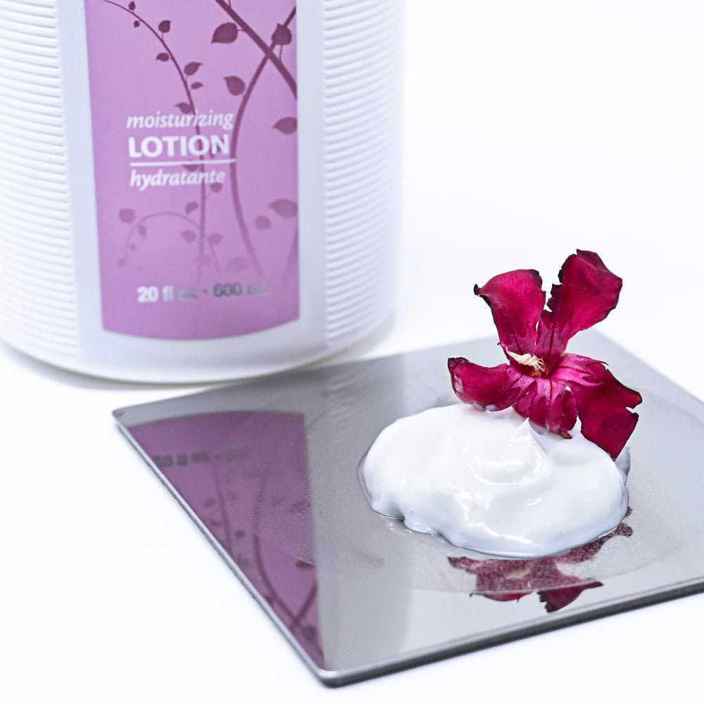 Vitabath Moisturizing Lotion Plus packaging highlighting size and formula.