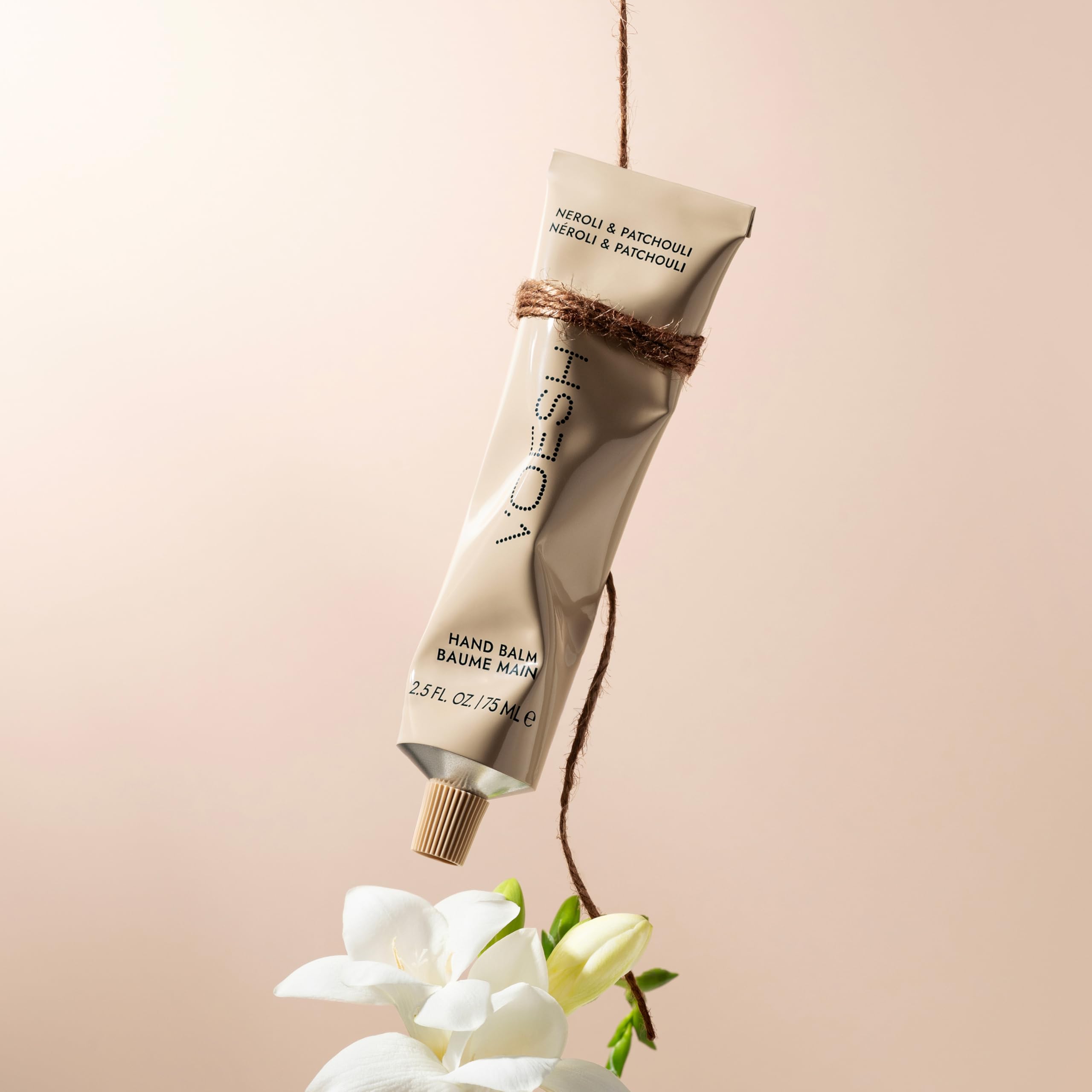 VOESH Black Tea & Rosé scent hand balm for evening relaxation