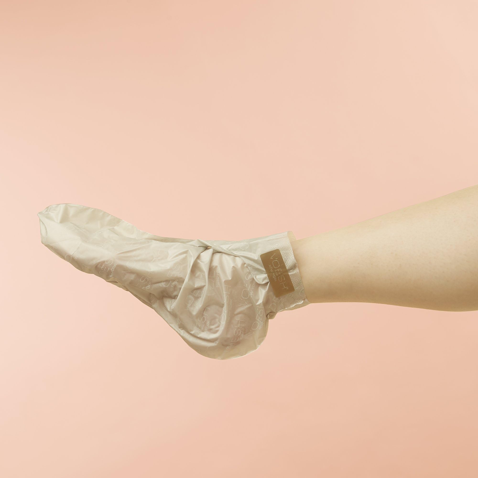 VOESH Collagen Socks removable toe tips enable nail painting during treatment.