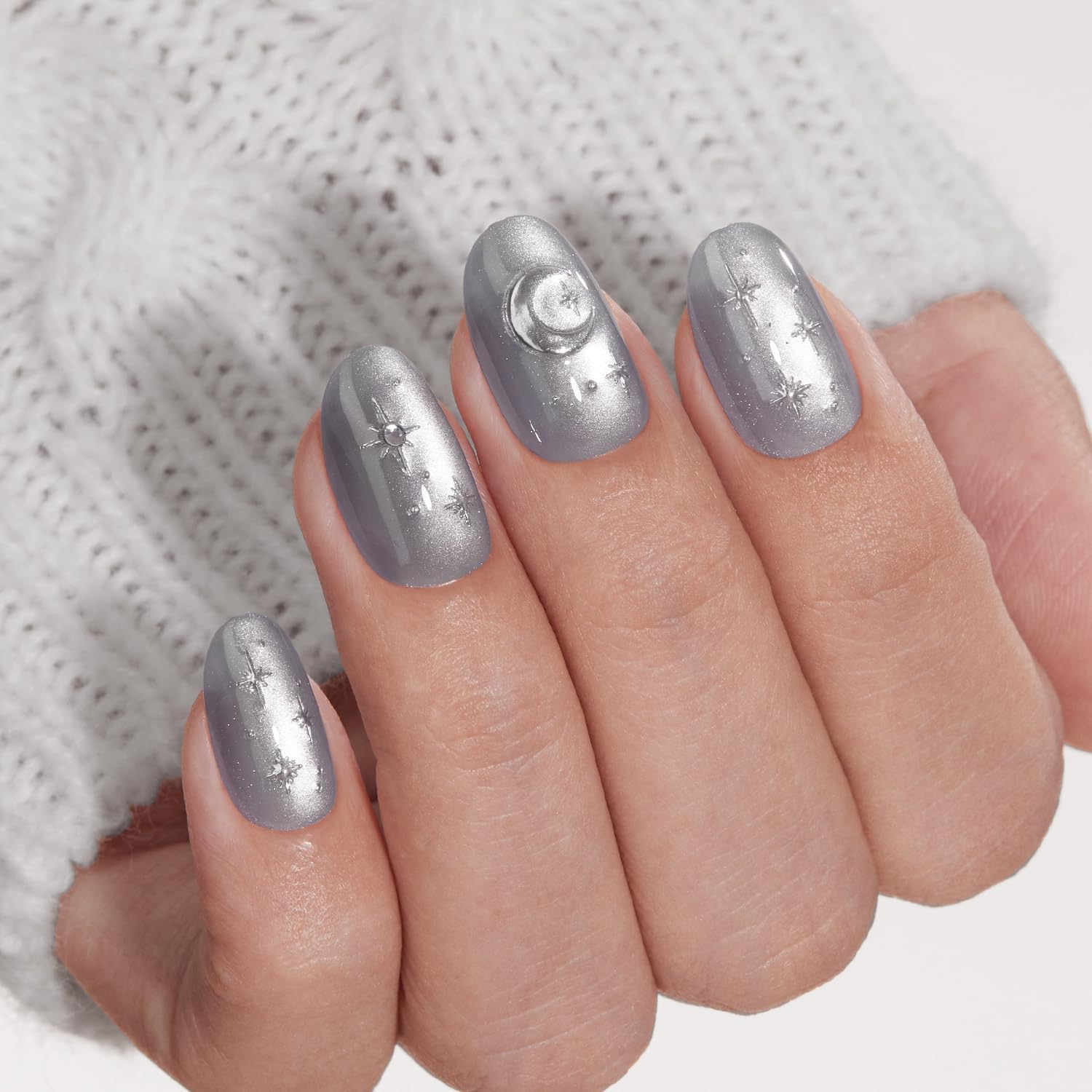 VSALON kit with glue for strong hold and salon-like results