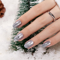 VSALON 32-piece nail kit for varied styling options