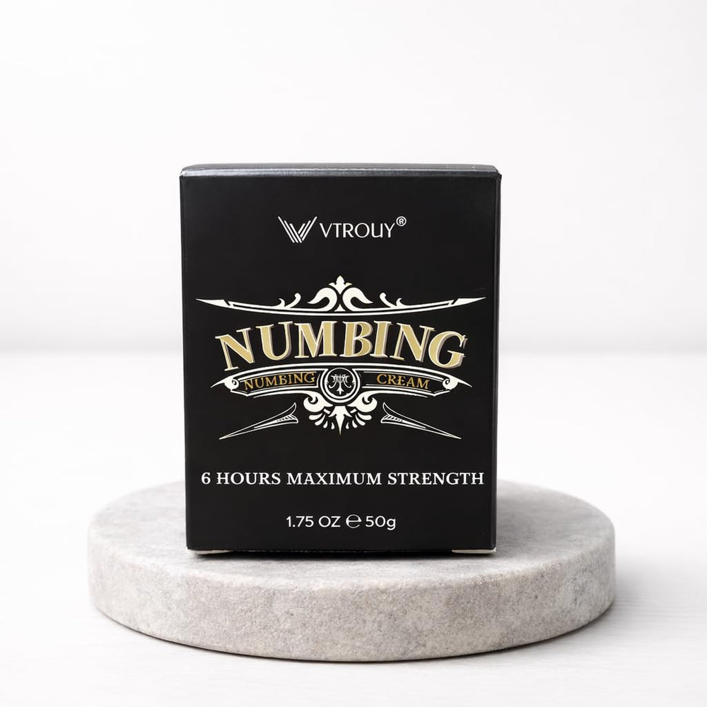 VTROUY Numbing Cream texture with Arnica and Emu Oil hydrates and nourishes skin.