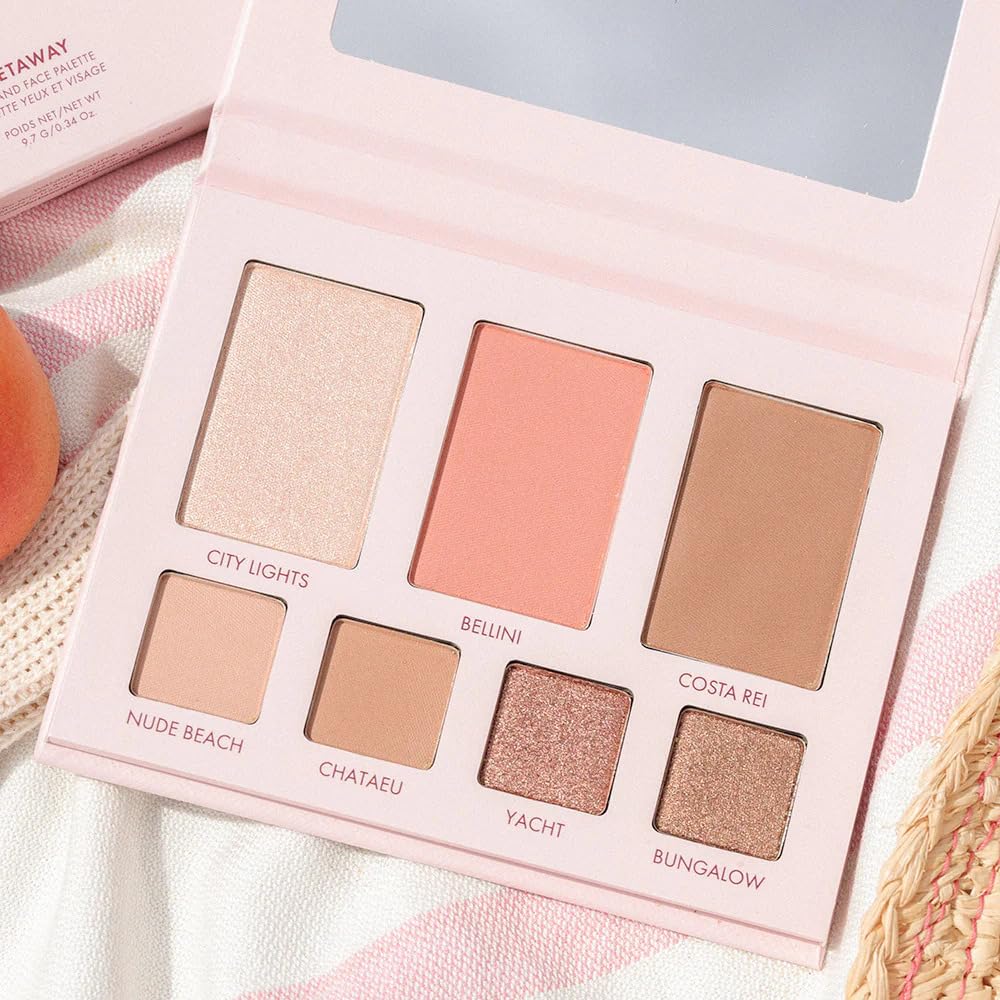 Wander Beauty Getaway bronzer powder defines contours with a soft glow.
