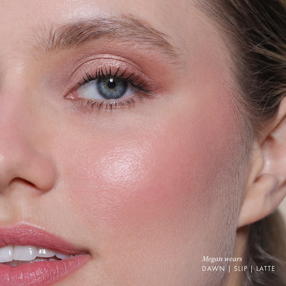 Wander Beauty In Neutral Dawn swatch with peach champagne glow.