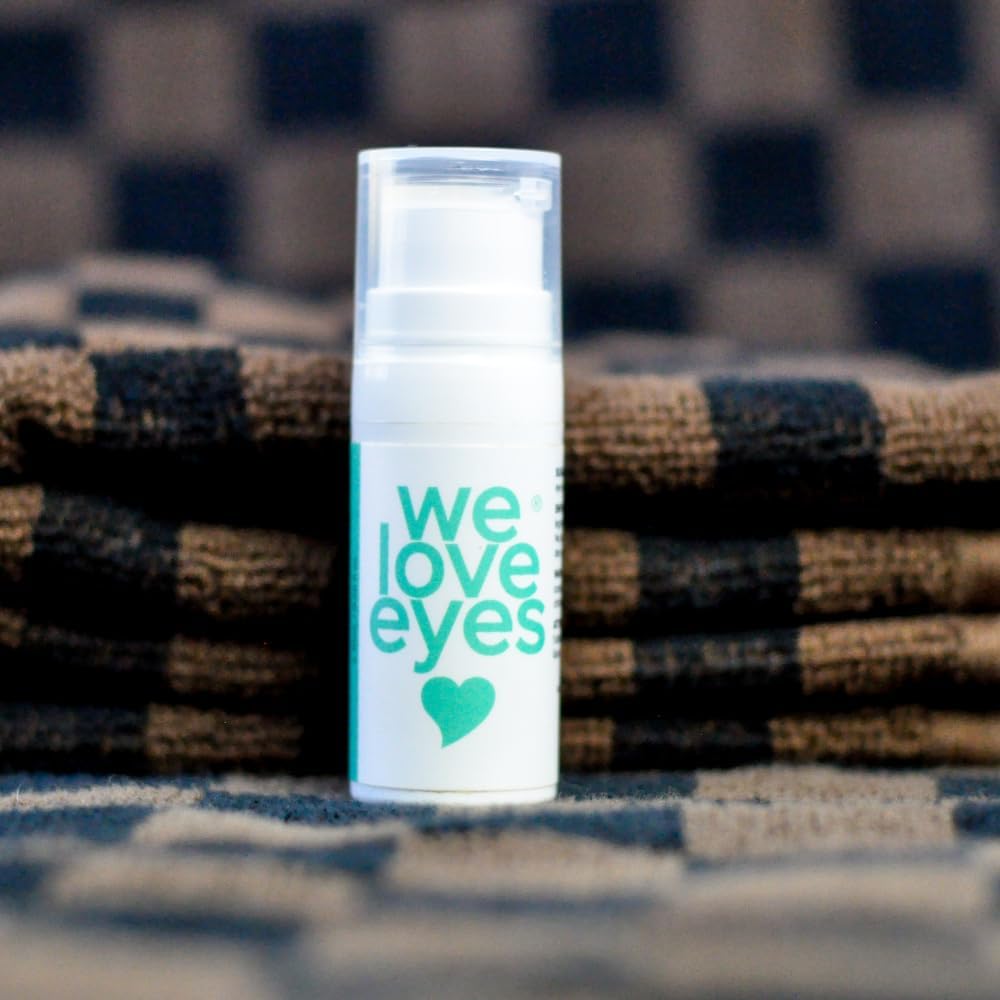 We Love Eyes Shrubtox gel with precise applicator for gentle eyelid hydration.