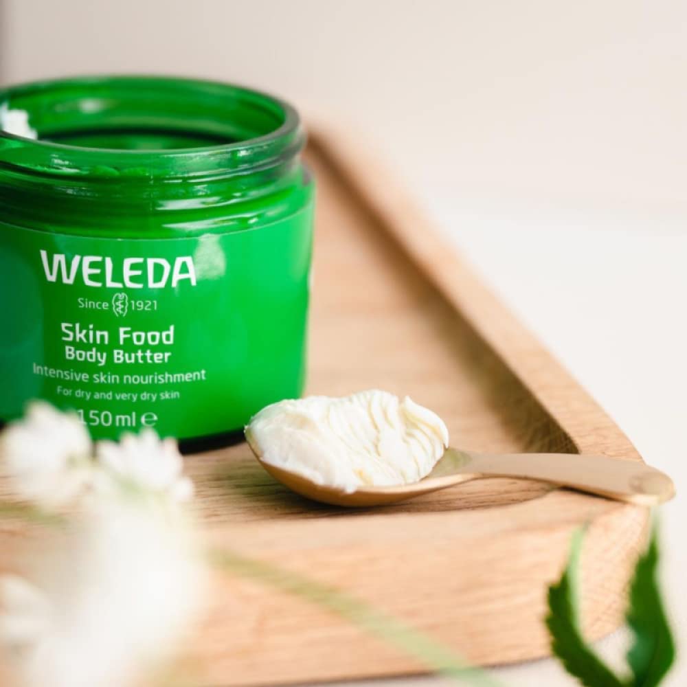 Rich shea and cocoa butter with sunflower oil nourish skin.