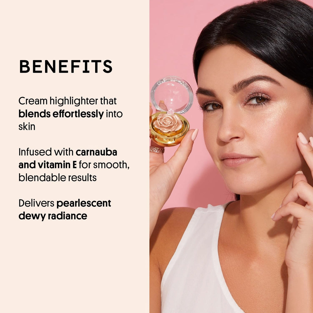 Packaging of Winky Lux Cheeky Rose highlighter shows cushion-tip design.