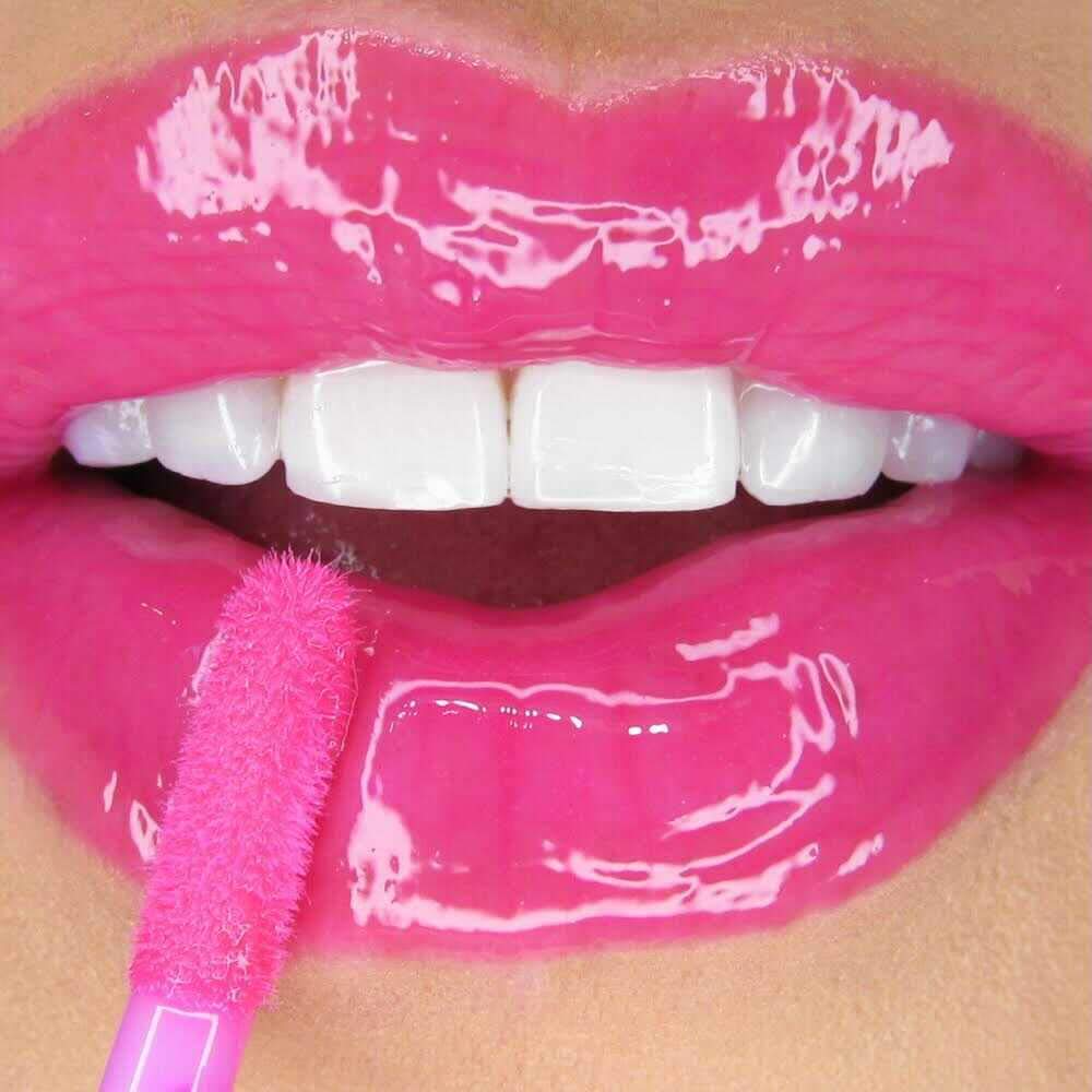 Winky Lux Prickly Pear Gloss close-up shows vanilla scent and vivid color