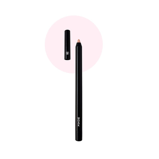 WOAK Stealth Fighter Pen concealer on the go for quick blemish coverage.