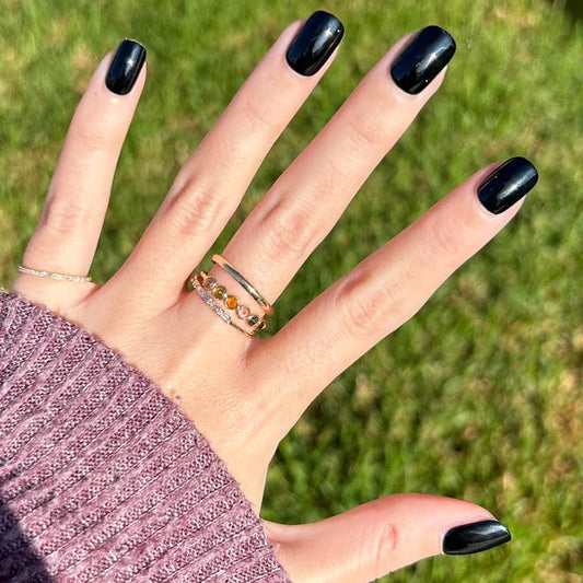 Wooyas 24-piece nails kit with twelve sizes for easy at-home manicures