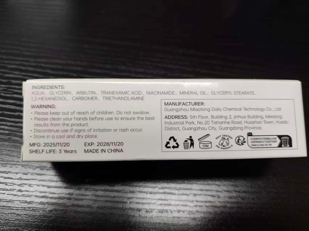 XILRVON brand packaging and logo on desk display