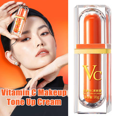 XIRUJNFD 4-in-1 makeup cream being used as primer and concealer.