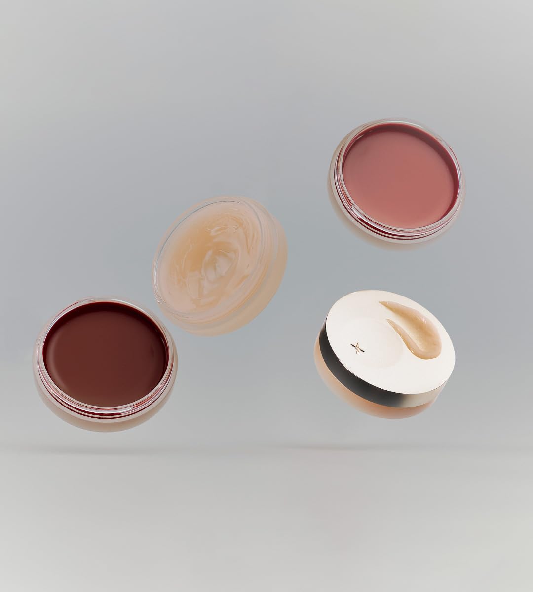 XOUL Ever Moist Lip Balm N01 compact 8 g size fits purse or pocket