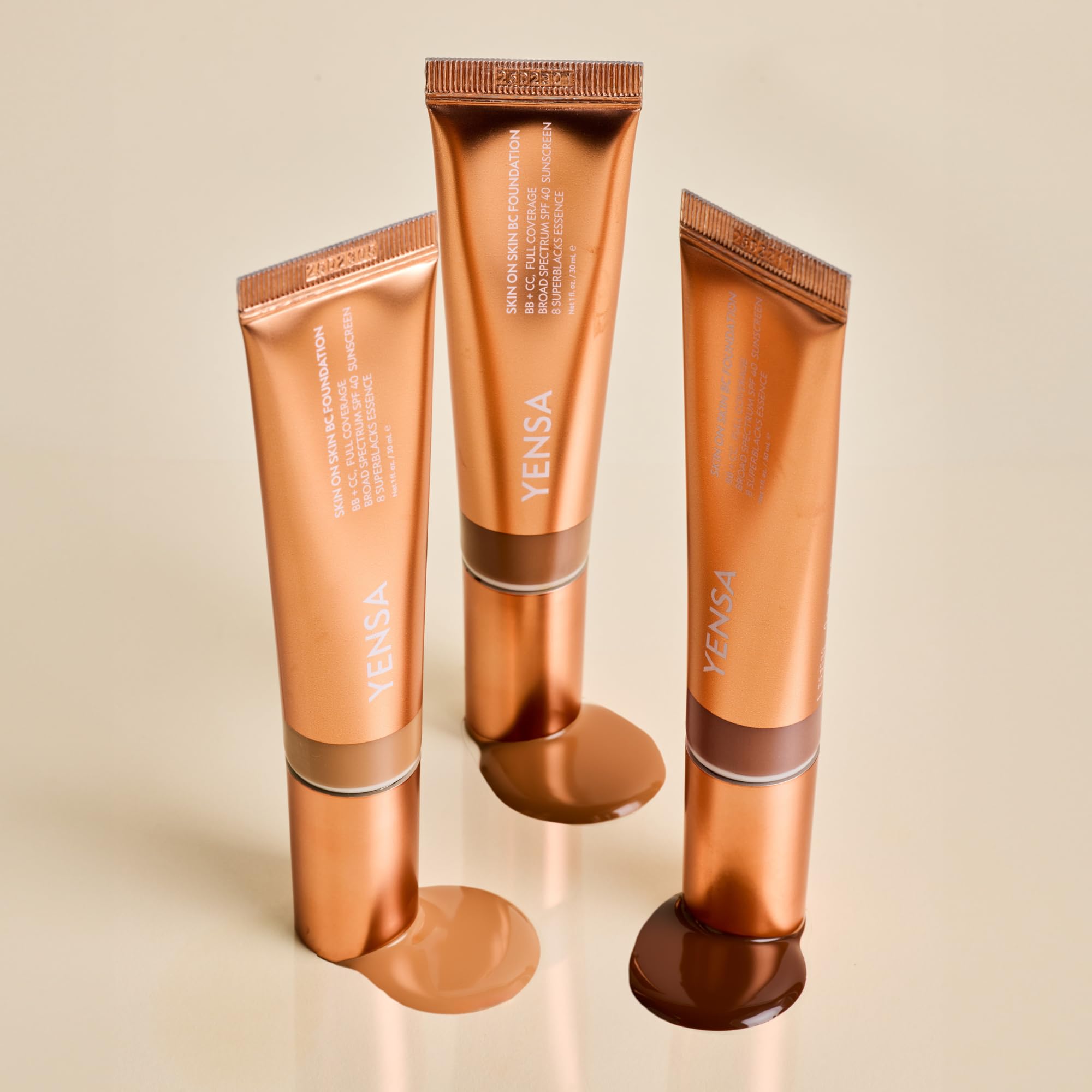8 SuperBlacks Essence close-up implying antioxidant-rich nourishment