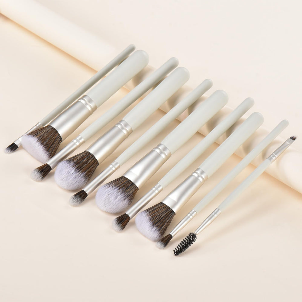 YJ-Anyue purple gift case keeps brushes organized and ready.