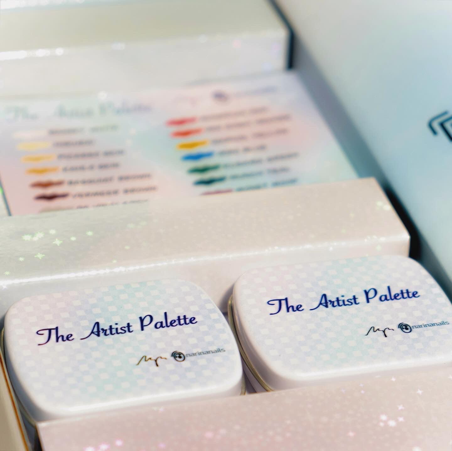 YJMyujimi Solid colour 5g pots deliver high pigment for bold looks