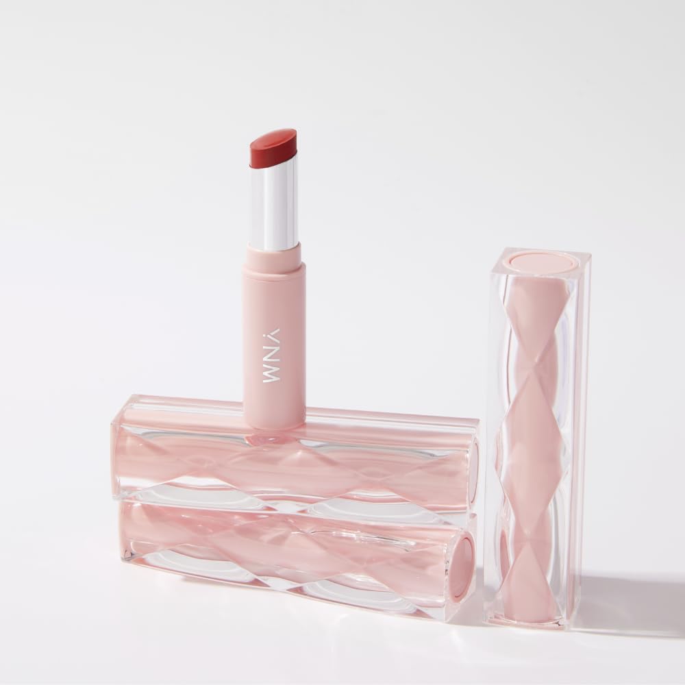 YNM Cream Matte Lipstick velvet finish close-up highlights opaque pigments