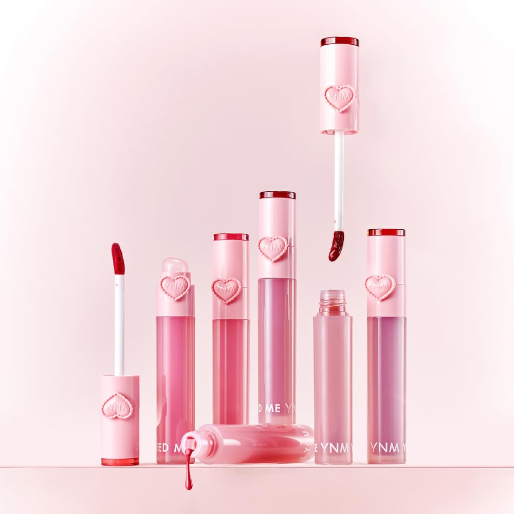 Dewy gel texture moisturizes while staying put.