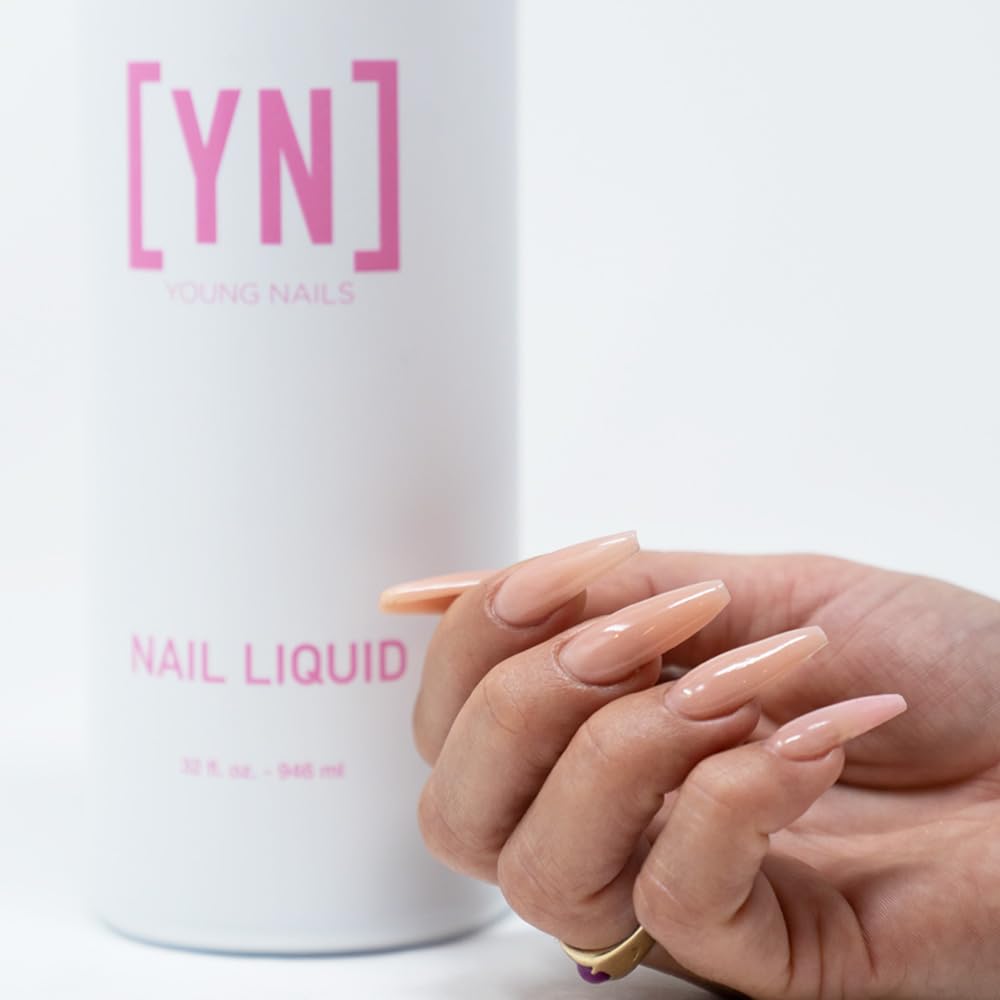 Creamy, self-leveling adhesion ensures smooth acrylic finishes with Young Nails monomer.