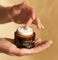 Yves Rocher Riche Creme highlights 91 percent natural-origin ingredients.