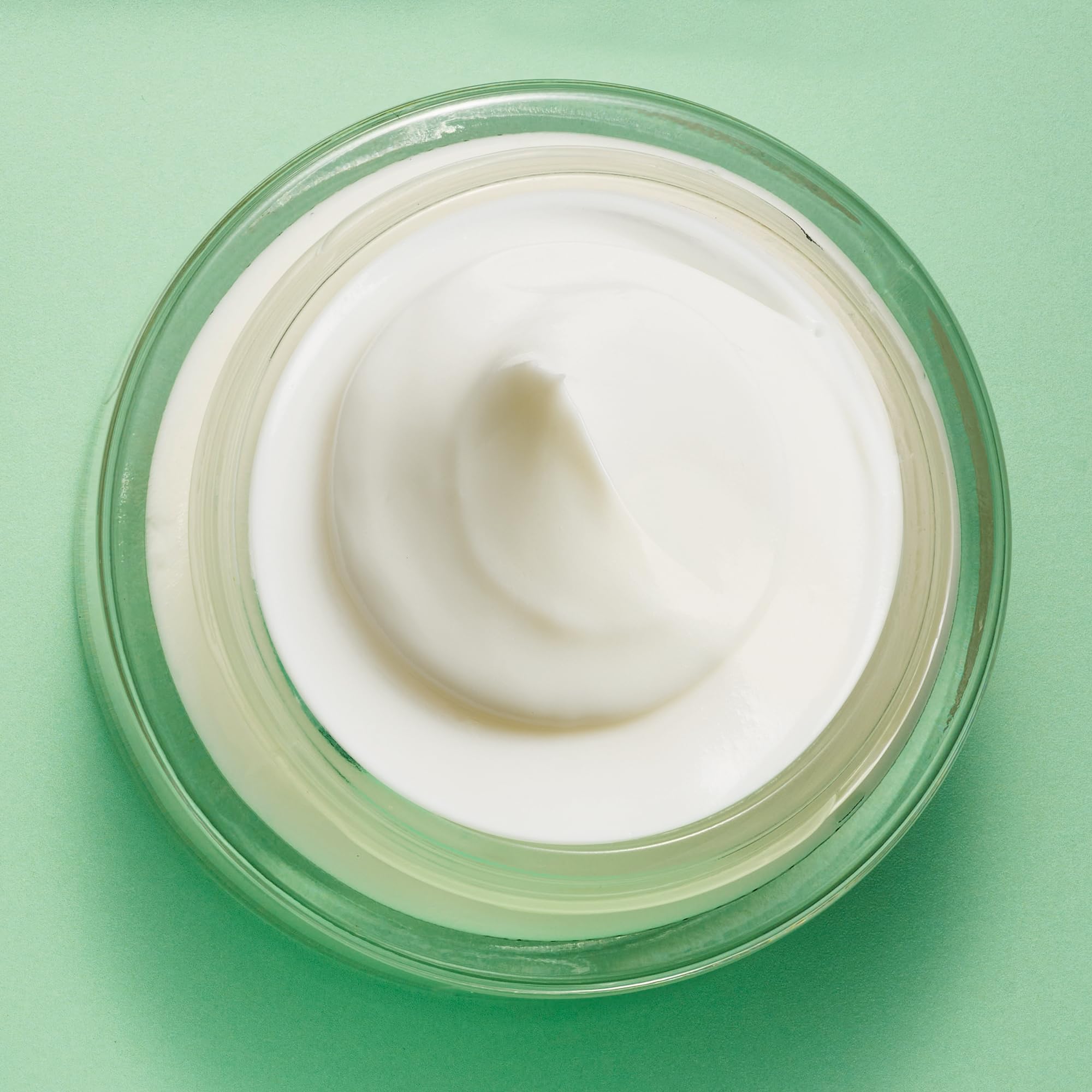 Yves Rocher Sebo Pure gel-cream providing a refreshed matte finish throughout the day.