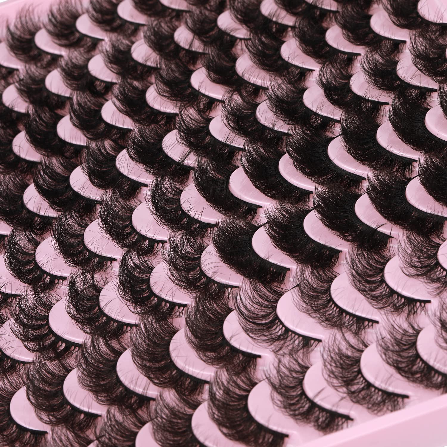 Zanlufly luxury fake eyelashes close-up shows premium finish.