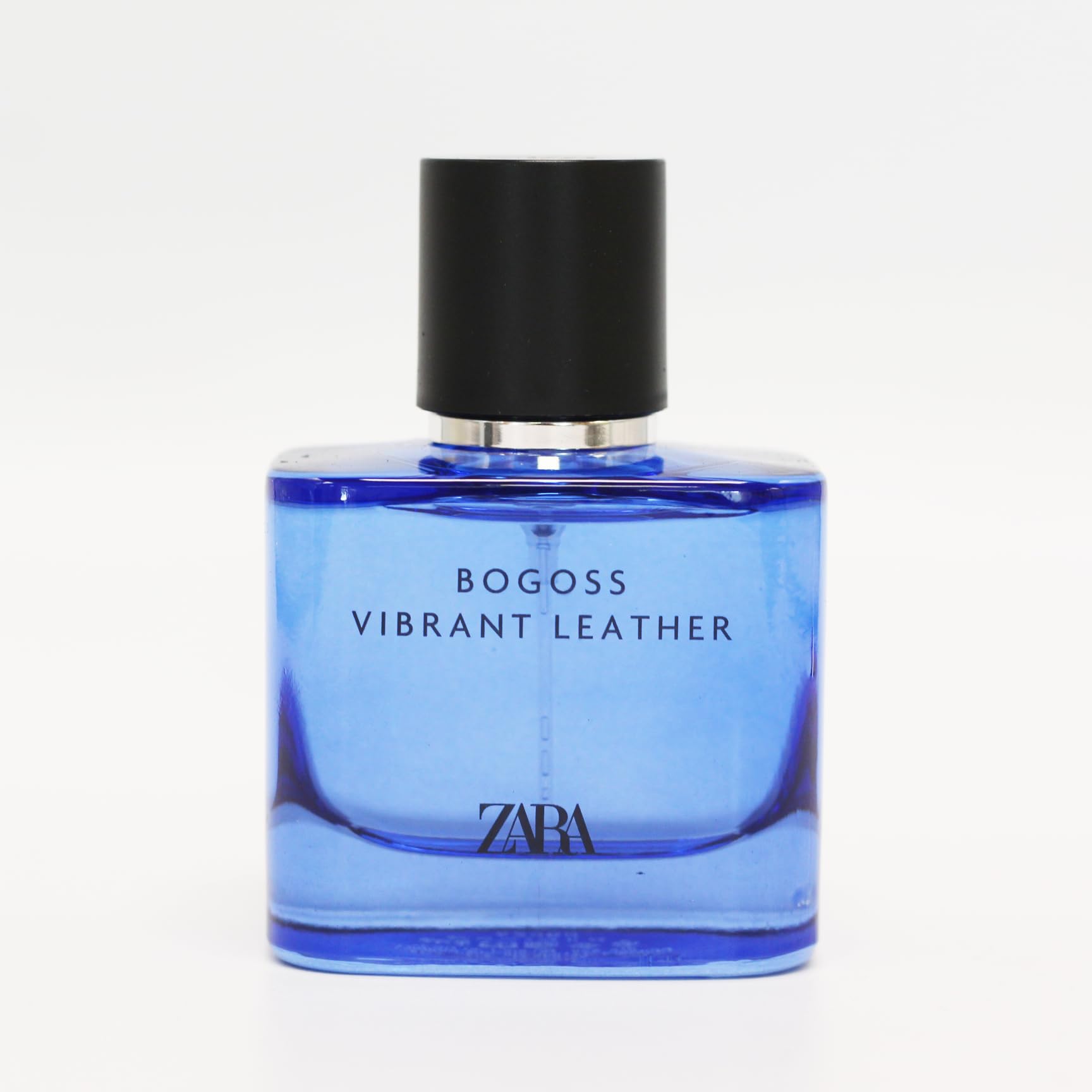 Zara Bogoss Vibrant Leather packaging showcases sleek design ideal for gifting or daily grooming.
