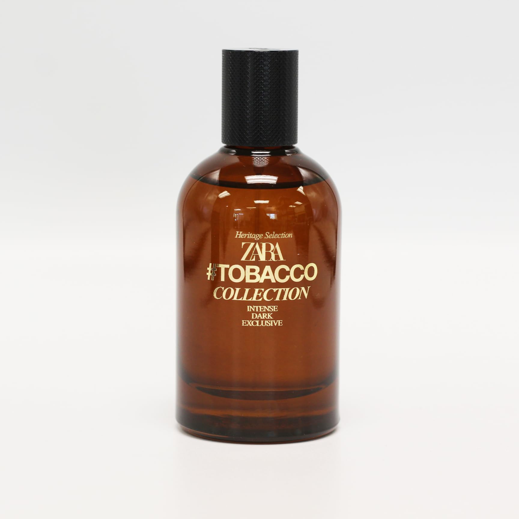 Zara Tobacco Collection Dark packaging shown for premium gift-ready presentation.